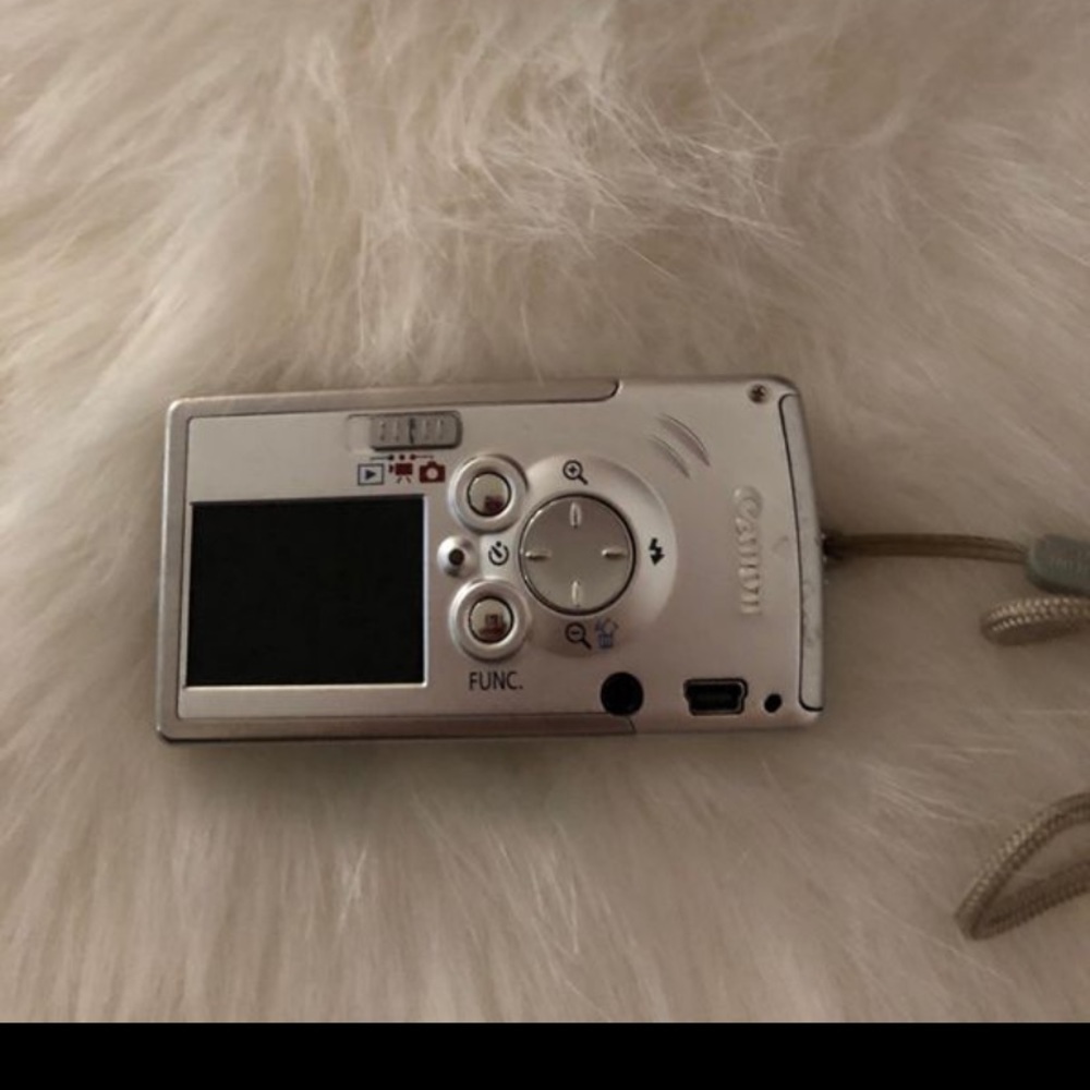 CANON digital camera - Picture 3 of 4